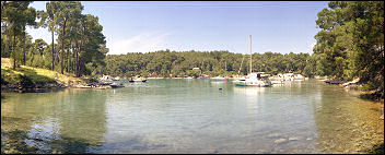 die Bucht Krivica auf der Insel Losinj